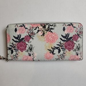Guess Floral  Wallet